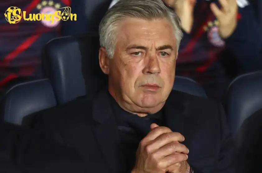Ancelotti gọi quãng thời gian ở Bayern là “vết sẹo chưa lành” Ancelotti gọi quãng thời gian ở Bayern là “vết sẹo chưa lành”