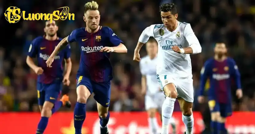 Rakitic và Ronaldo từng có quãng thời gian dài đối đầu nhau tại La Liga Rakitic và Ronaldo từng có quãng thời gian dài đối đầu nhau tại La Liga