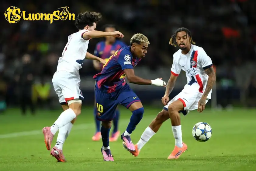 Yamal vừa trải qua trận đấu khó khăn gặp PSG. (Ảnh: ESPN)