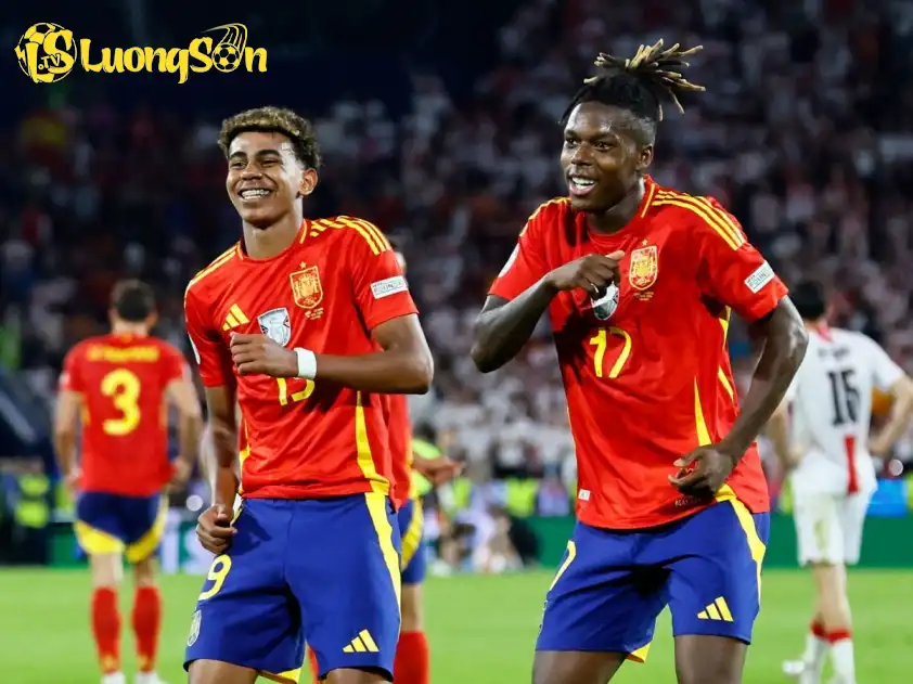 Tây Ban Nha phô diễn sức mạnh hủy diệt tại vòng loại World Cup